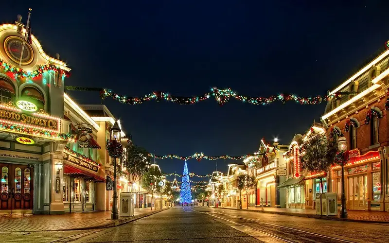 ��ɫʥ���ڱ���ͼƬ-������