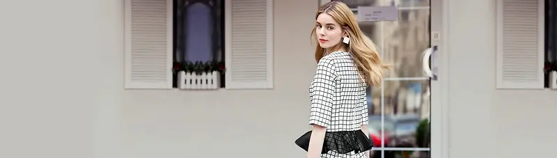 ʱ�н𷢻�����Ů-������