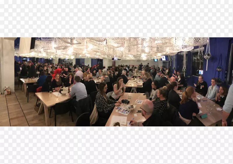 M����������-������