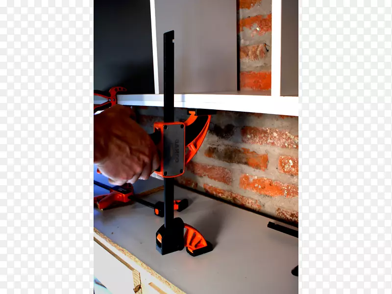 ���-������