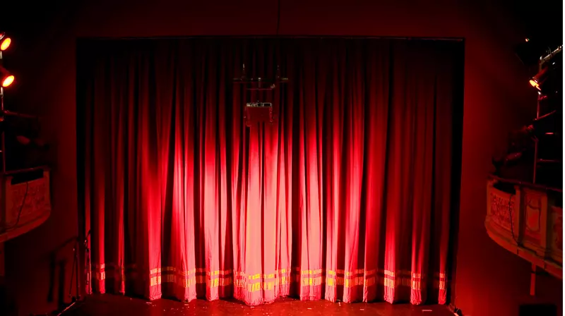 ���Ӷ���youtube�����赸-��̨-������