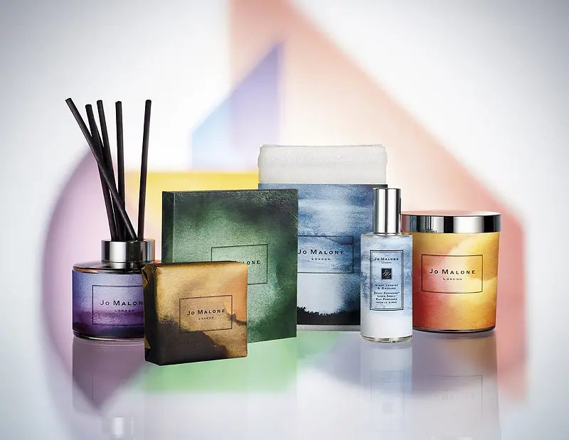 ��ɫ���ϻ�ױƷ����-������