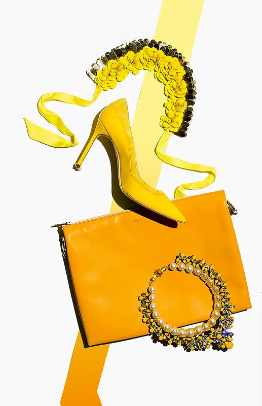 ���Ի�ɫ��ŮЬ��Ӱ-������