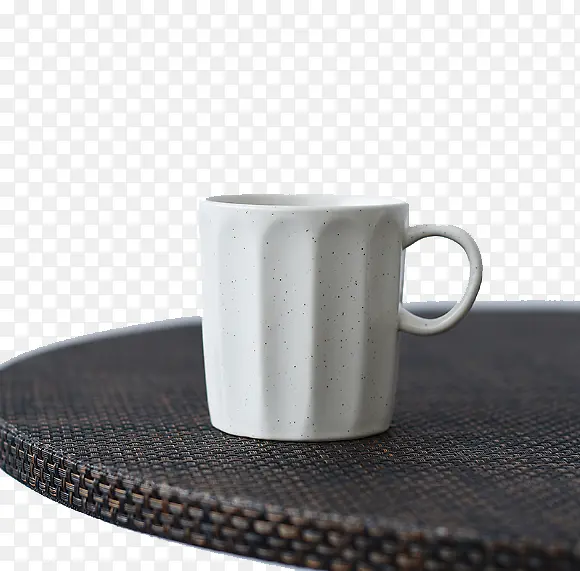 �����ϵİ�ɫ����-������