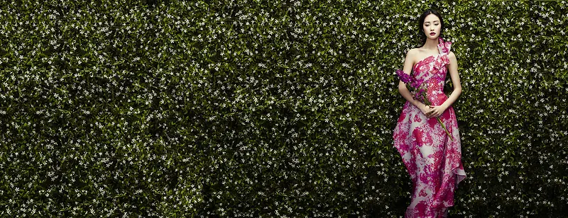 ��ɫС�黨�ϵ���Ů-������