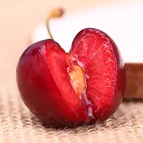 景深效果樱桃正面摄影-空若网 景深效果樱桃正面摄影-空若网