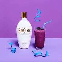 紫色背景上的食物化妆品-空若网 紫色背景上的食物化妆品-空若网