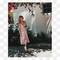 时尚鸡尾酒礼服婚纱-空若网 时尚鸡尾酒礼服婚纱-空若网