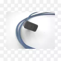 ���-������