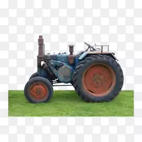 草地上的卡车-空若网 草地上的卡车-空若网