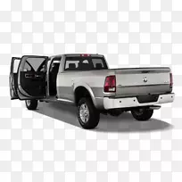2012 ram 2500轿车冲压卡车撞小卡车-皮卡卡车-空若网 2012 ram 2500轿车冲压卡车撞小卡车-皮卡卡车-空若网
