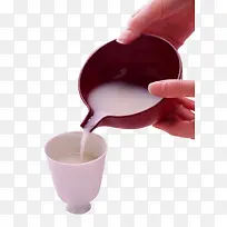 �������е���ɫҺ��-������