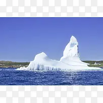 漂浮的冰山冰块摄影图-空若网 漂浮的冰山冰块摄影图-空若网