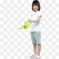 高清摄影给树浇水的小男孩-空若网 高清摄影给树浇水的小男孩-空若网