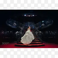 白色拖尾长裙唯美-空若网 白色拖尾长裙唯美-空若网