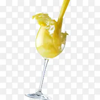 倒一杯果汁-空若网 倒一杯果汁-空若网