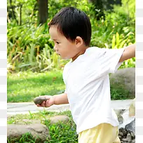 高清摄影在公园玩耍的小孩子-空若网 高清摄影在公园玩耍的小孩子-空若网