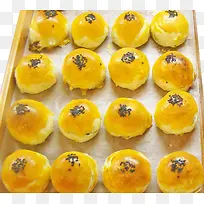 刚出锅的蛋黄酥-空若网 刚出锅的蛋黄酥-空若网