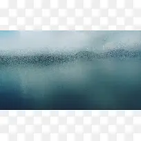 模糊下雨玻璃山脉海报背景-空若网 模糊下雨玻璃山脉海报背景-空若网