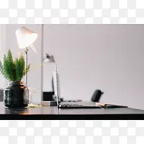 工作台笔记本电脑台灯植被-空若网 工作台笔记本电脑台灯植被-空若网