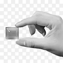 手拿芯片-空若网 手拿芯片-空若网