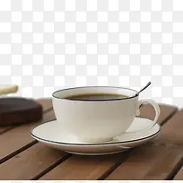 木桌上的咖啡杯子-空若网 木桌上的咖啡杯子-空若网