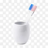 杯子里的牙刷-空若网 杯子里的牙刷-空若网