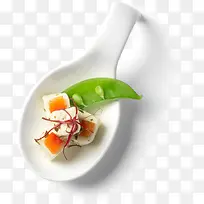 勺子上的食物-空若网 勺子上的食物-空若网