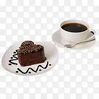 白色盘里的蛋糕-空若网 白色盘里的蛋糕-空若网