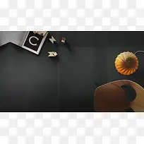 ���ɫ�ذ��ϵļ��ҾӰ���-������